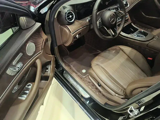 Mercedes-Benz E-Class — Фото автомобиля 15