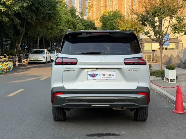 Wuling Starlight 560 — Фото автомобиля 5