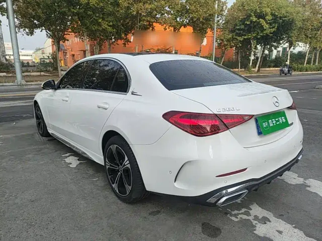 Mercedes-Benz C-Class — Фото автомобиля 4