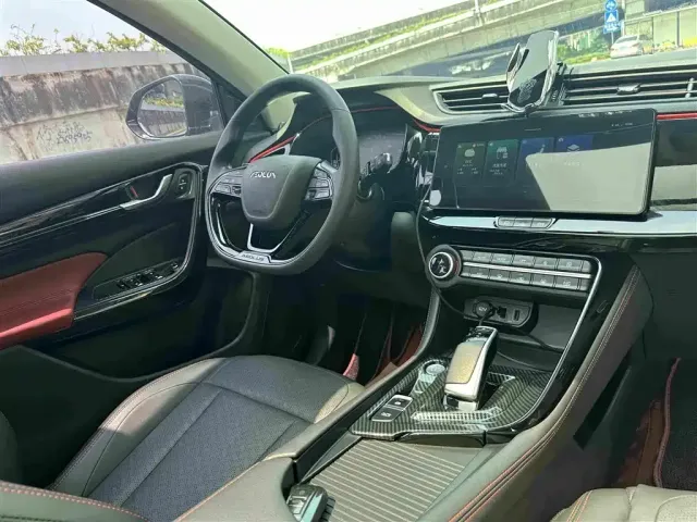 Dongfeng Fengshen AX7 — Фото автомобиля 22
