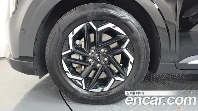 Kia Carnival 4th Gen — Фото автомобиля 5