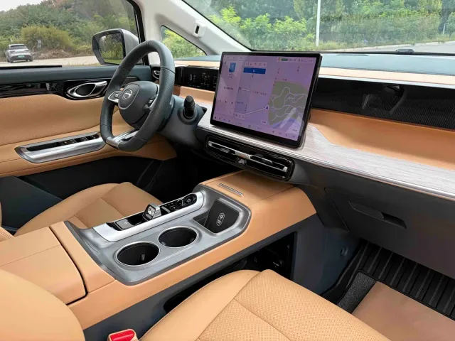 GAC Trumpchi E8 — Фото автомобиля 10