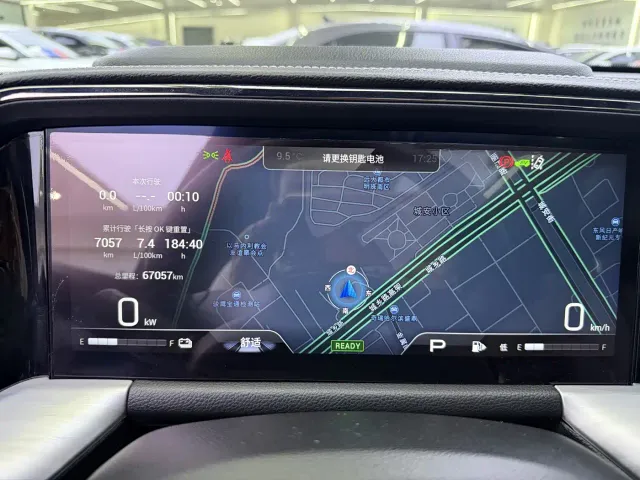 GAC Trumpchi GS8 — Фото автомобиля 11