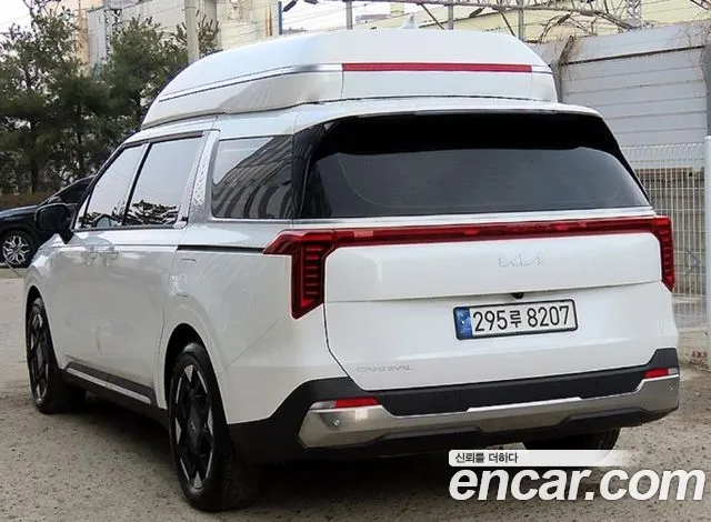 Kia Canival Новый Carnival 4 поколение Бензин 9 мест Hi-Limousine — Фото автомобиля 3