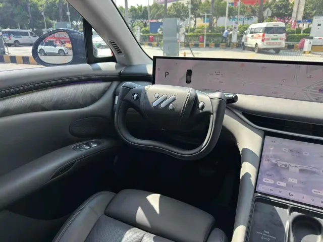 IM Motors LS6 — Фото автомобиля 13