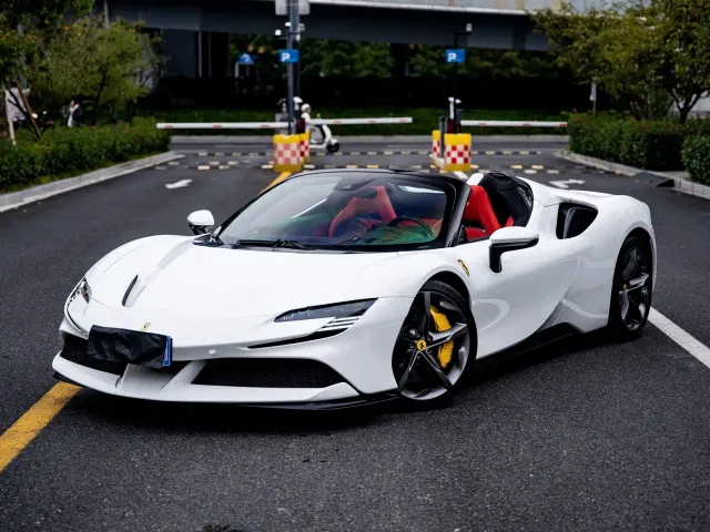 Фотография автомобиля — Ferrari SF90