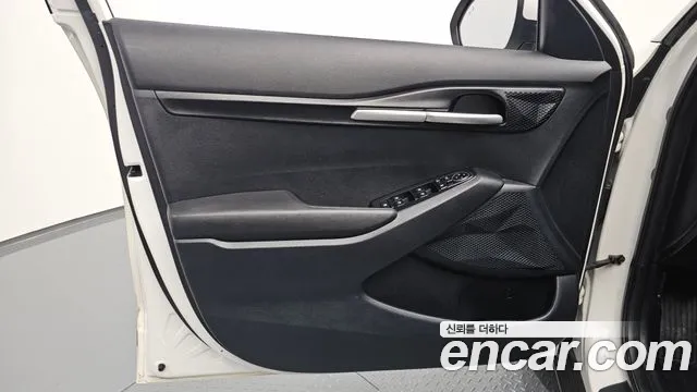 Kia Seltos Бензин 1.6 турбо 2WD — Фото автомобиля 24