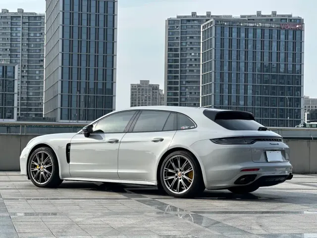Porsche Panamera — Фото автомобиля 6