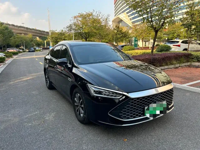 BYD Qin PLUS — Фото автомобиля 3