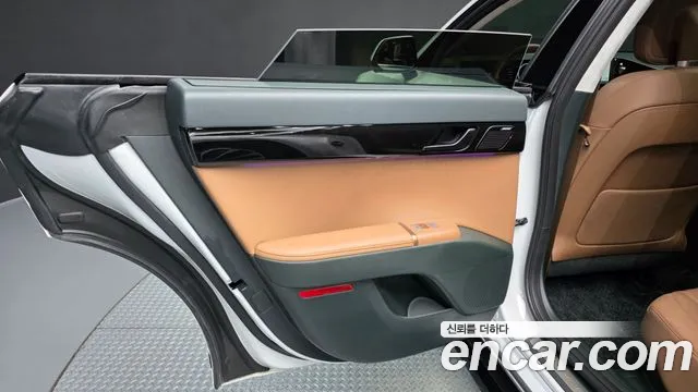 Hyundai Grandeur GN7 — Фото автомобиля 14