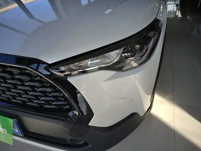 Toyota Corolla Cross — Фото автомобиля 23