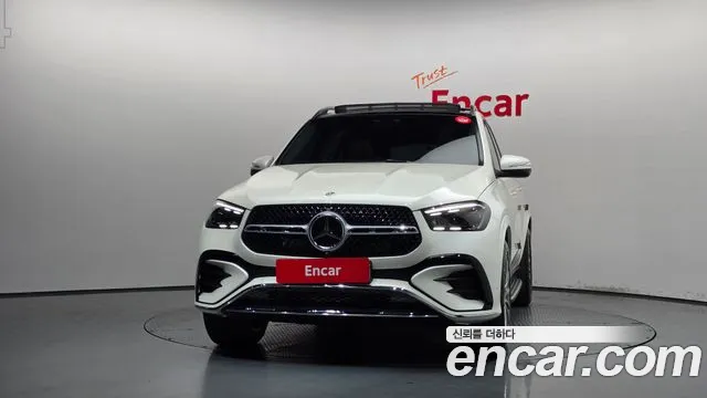 Mercedes-Benz GLE-Class — Фото автомобиля 3