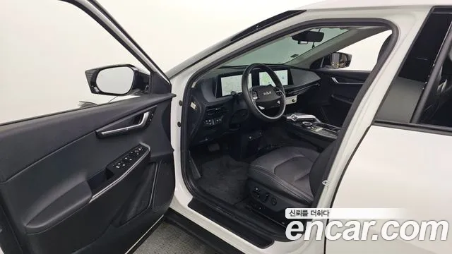 Kia EV6 — Фото автомобиля 15