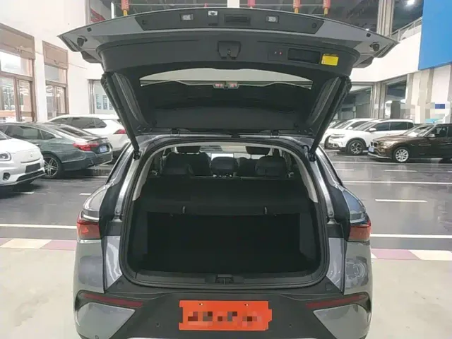 BYD Yuan PLUS — Фото автомобиля 18