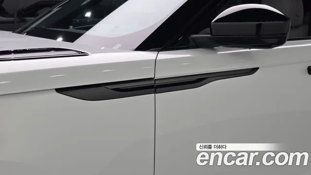 Land Rover Range Rover Velar — Фото автомобиля 20