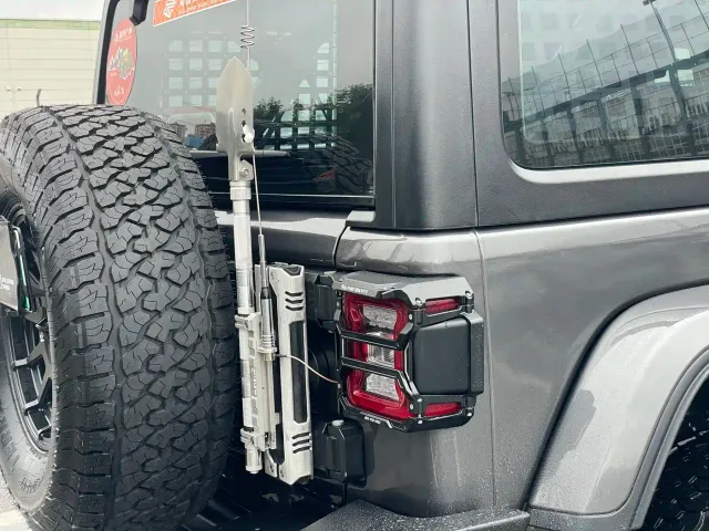 Jeep Wrangler 4xe — Фото автомобиля 13