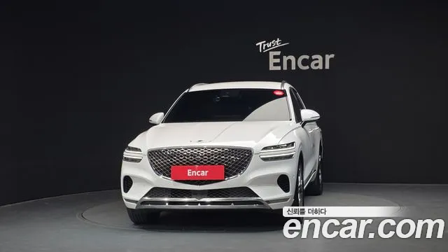 Genesis GV70 — Фото автомобиля 3