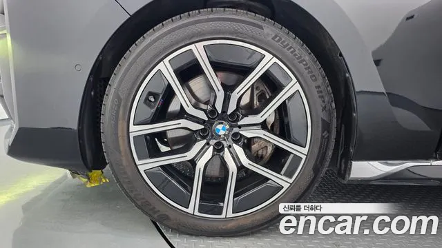 BMW 7 Series G70 — Фото автомобиля 5