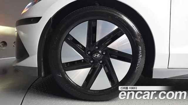 Hyundai Ioniq 6 — Фото автомобиля 4