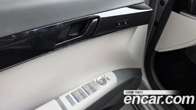 Hyundai Grandeur GN7 — Фото автомобиля 25