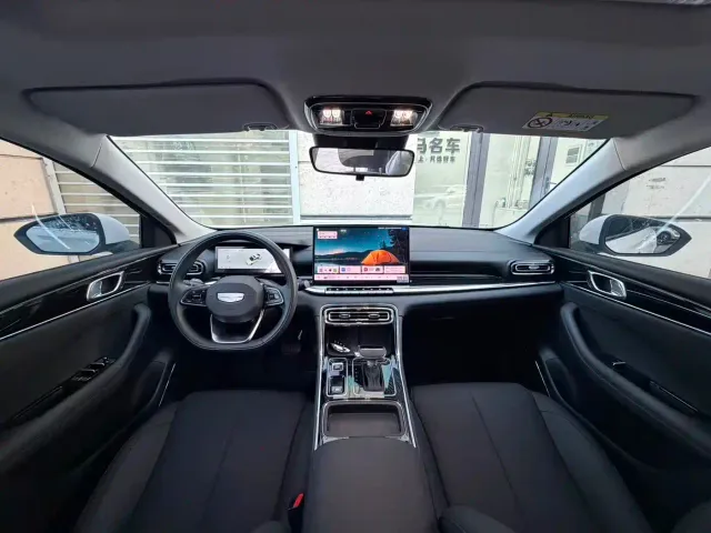Geely Emgrand — Фото автомобиля 7