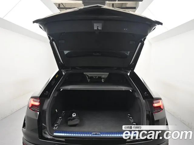 Lamborghini Urus — Фото автомобиля 20