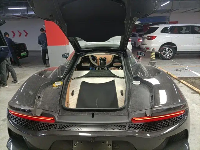 McLaren GT — Фото автомобиля 9