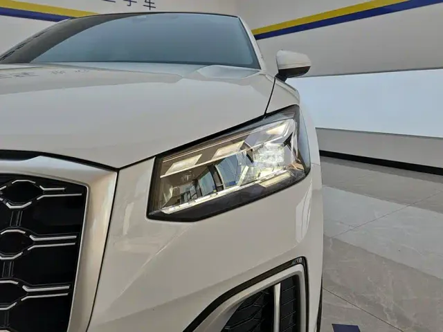 Audi Q2L — Фото автомобиля 5