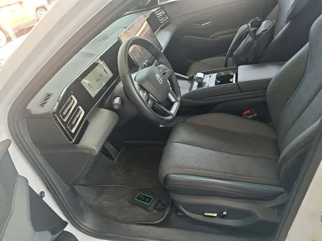 BYD Qin L — Фото автомобиля 14