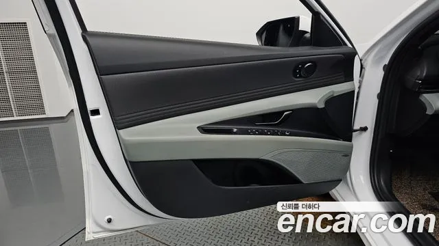 Hyundai AVANTE Новый Avante (CN7) — Фото автомобиля 19