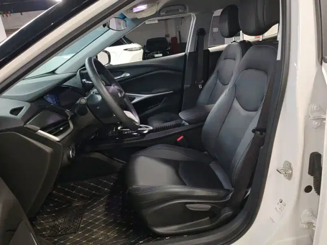 Chevrolet Menlo — Фото автомобиля 14