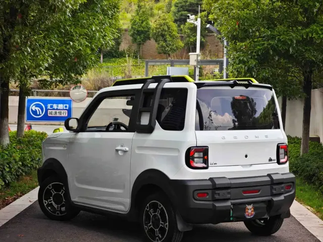 Geely Panda — Фото автомобиля 15