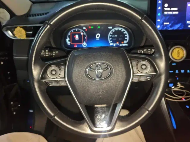Toyota Harrier — Фото автомобиля 15