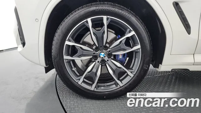 BMW X4 xDrive20d M Sport — Фото автомобиля 4