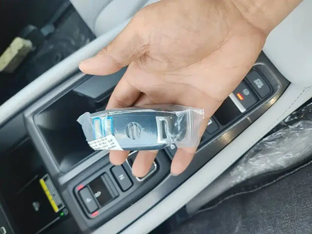 Honda Inspire Hybrid — Фото автомобиля 8