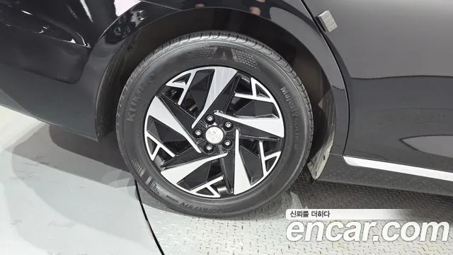 Hyundai Grandeur (New) Hybrid — Фото автомобиля 5