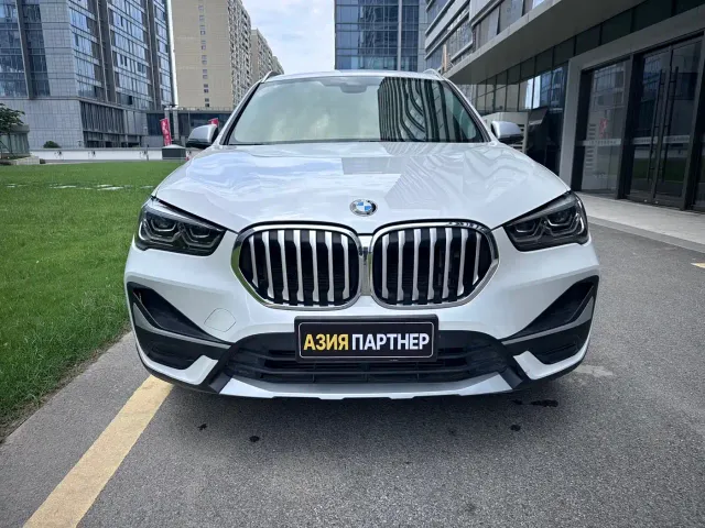BMW X1 — Фото автомобиля 2