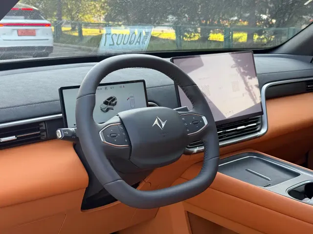 Dongfeng eπ 008 — Фото автомобиля 16