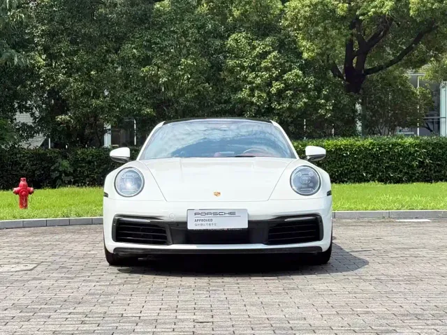 Porsche 911 — Фото автомобиля 2
