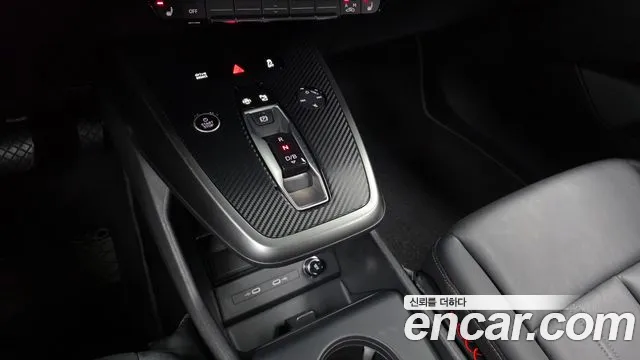 Audi Q4 e-tron F4 — Фото автомобиля 8