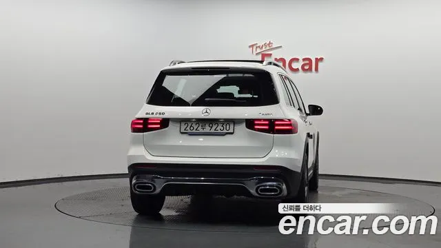 Mercedes-Benz GLB-Class — Фото автомобиля 4