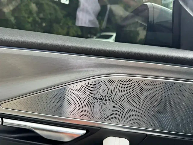 Xpeng P7 — Фото автомобиля 10