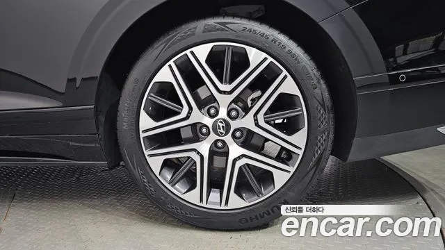 Hyundai Grandeur GN7 — Фото автомобиля 20