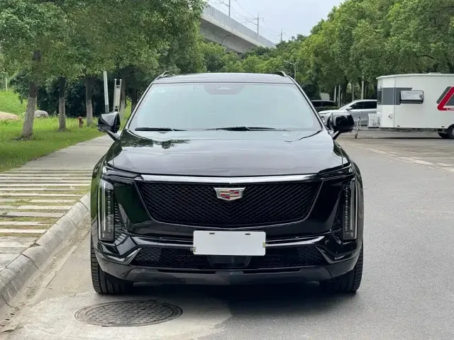 Cadillac XT5 — Фото автомобиля 3