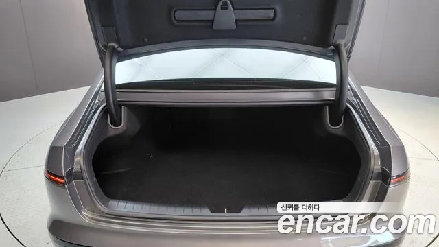 Hyundai Grandeur GN7 — Фото автомобиля 24