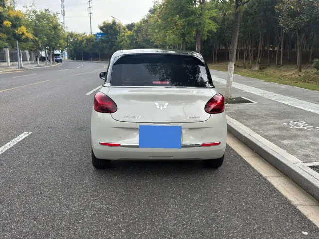 Wuling Bingo — Фото автомобиля 10