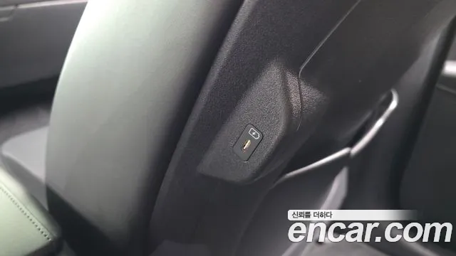Kia Niro All Niro EV Air — Фото автомобиля 24