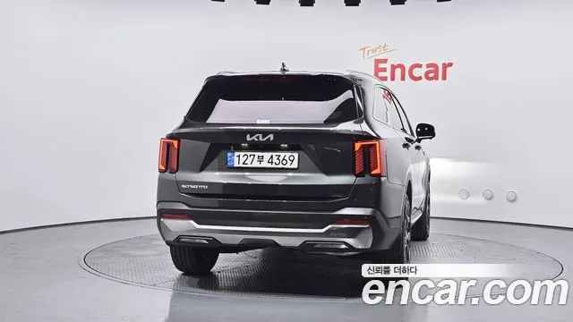 Фотография автомобиля — Kia Sorento Дизель 2.2 2WD