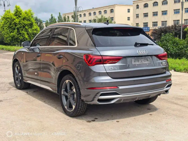 Audi Q3 — Фото автомобиля 4