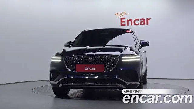 Genesis GV70 — Фото автомобиля 3